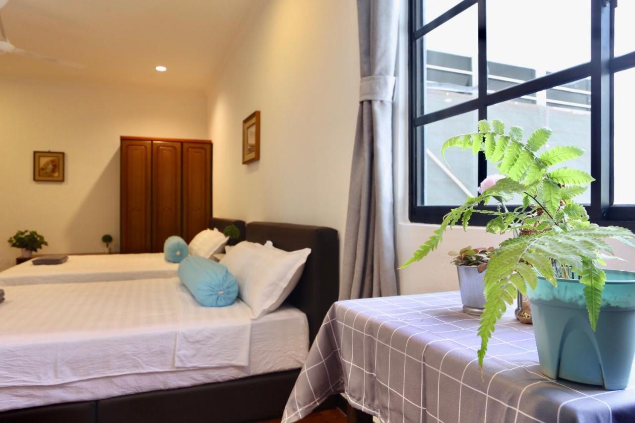 G Front Bed & Breakfast