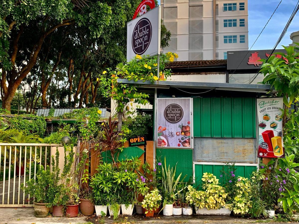 G Front Bed & Breakfast *